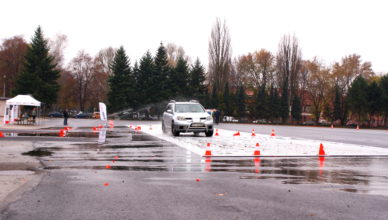 Aquaplaning i mobilna płyta poślizgowa