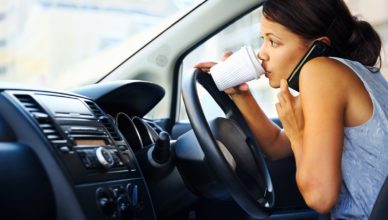 wypadki i błędy młodych kierowców